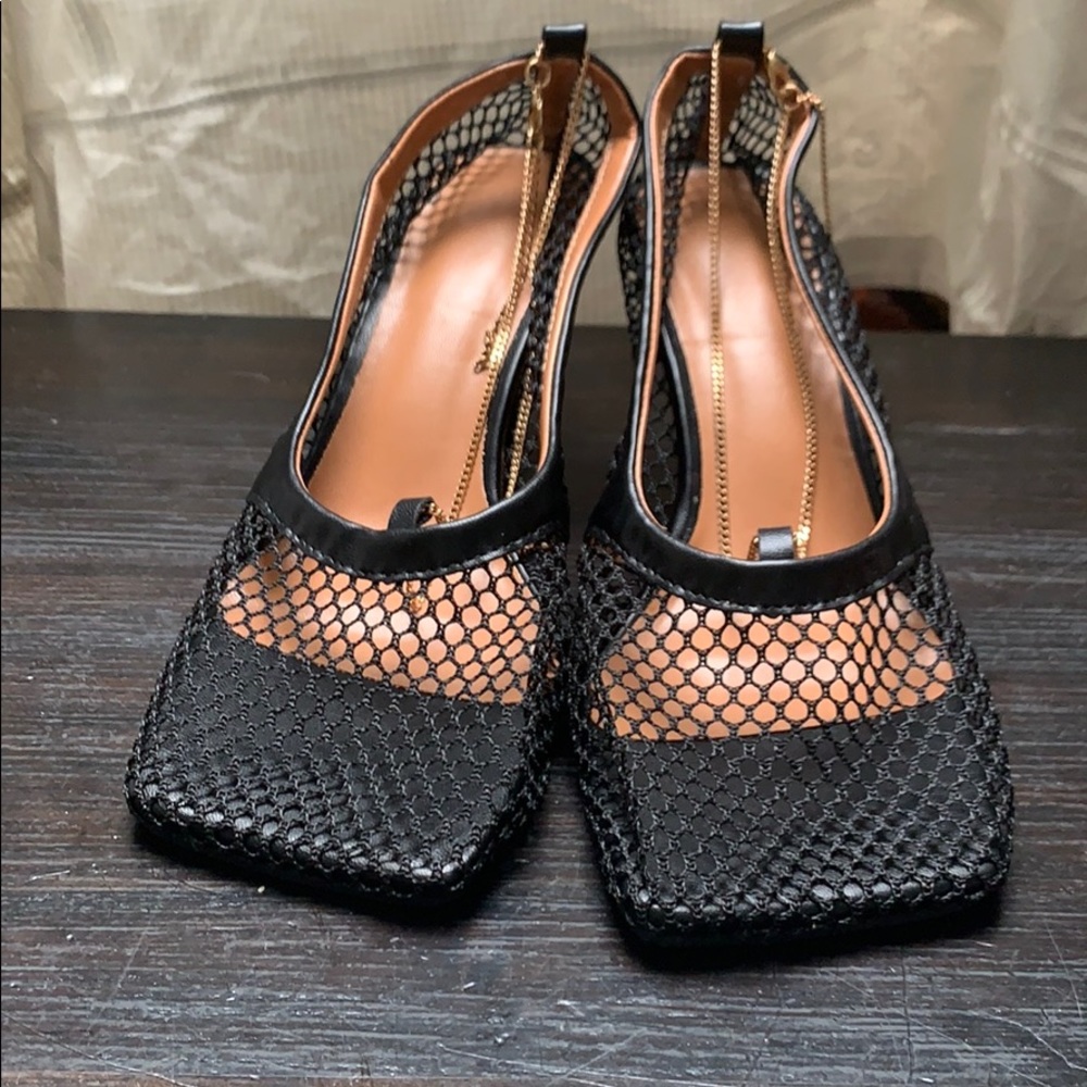 Designer like BV shoes. PVC. Trendy w/ gold chain.